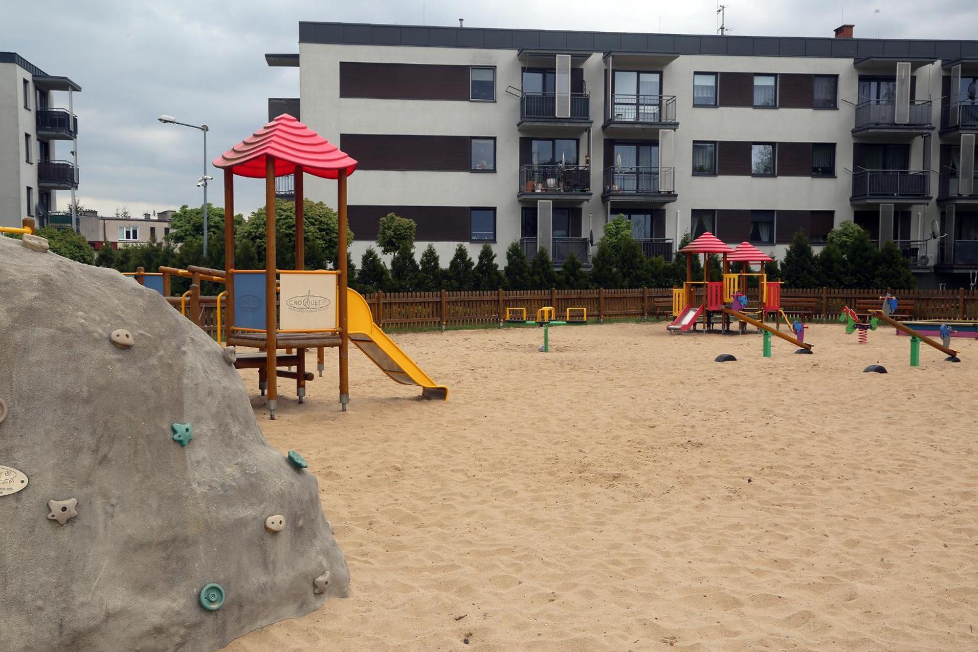 Apartamenty Uniejow "Prywatne Kapiele Termalne" Buitenkant foto