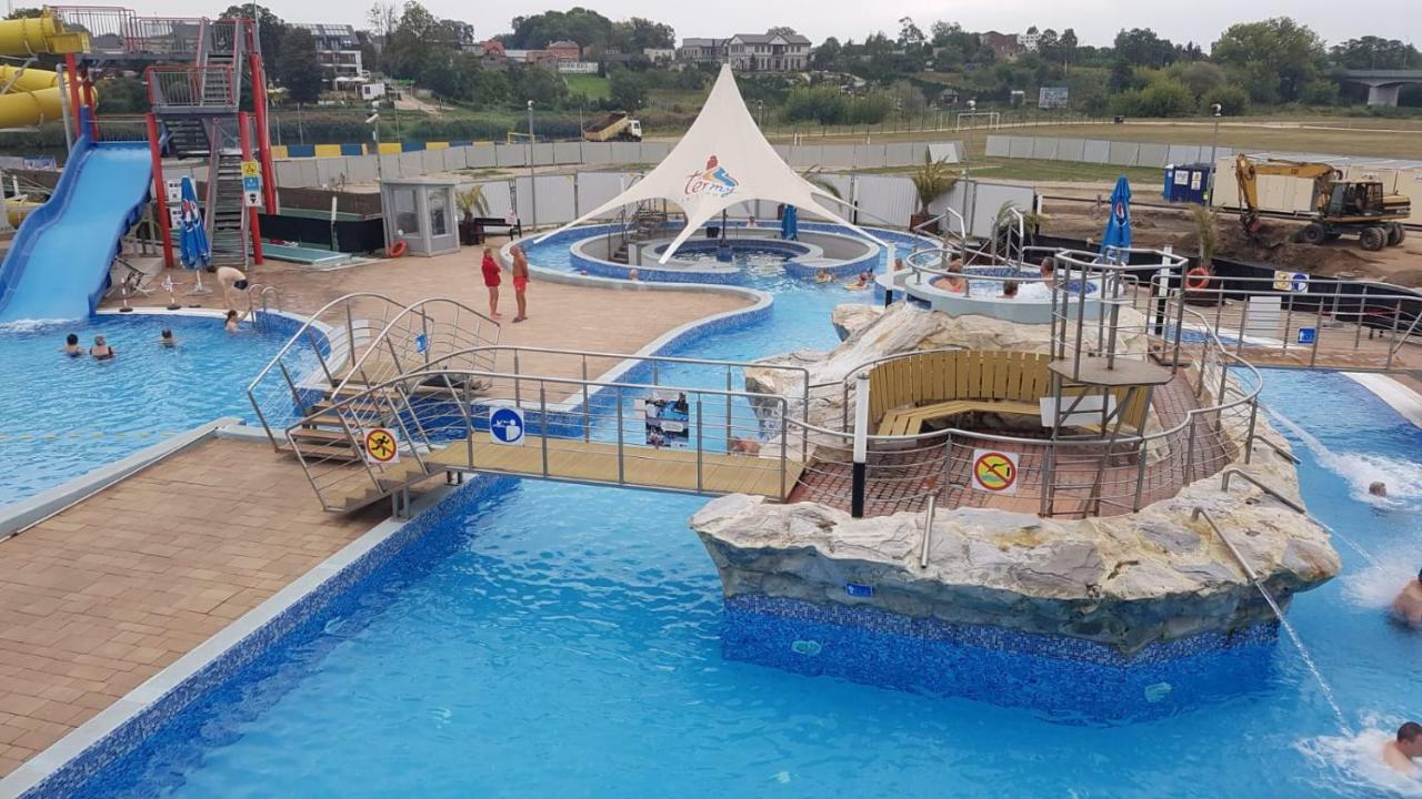Apartamenty Uniejow "Prywatne Kapiele Termalne" Buitenkant foto